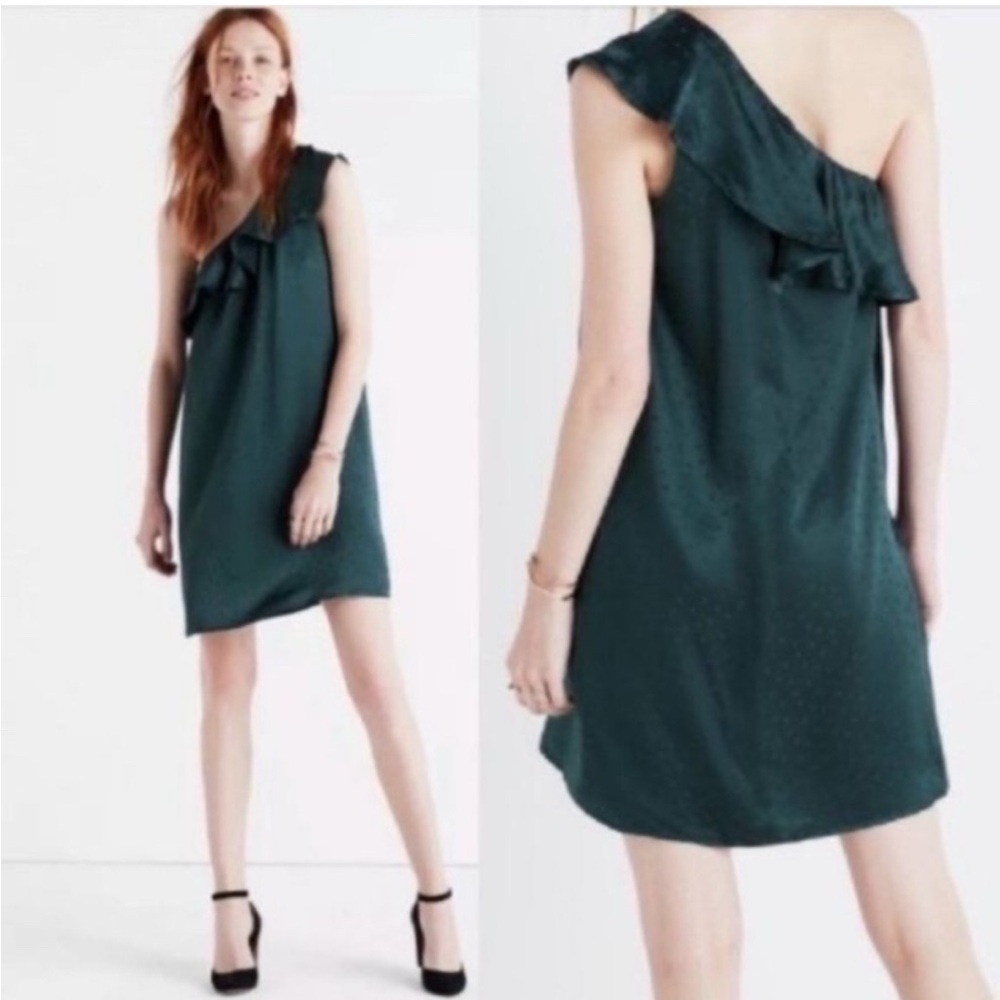 Madewell dark green one-shoulder dress; size 6. Great condition; needs ironing.